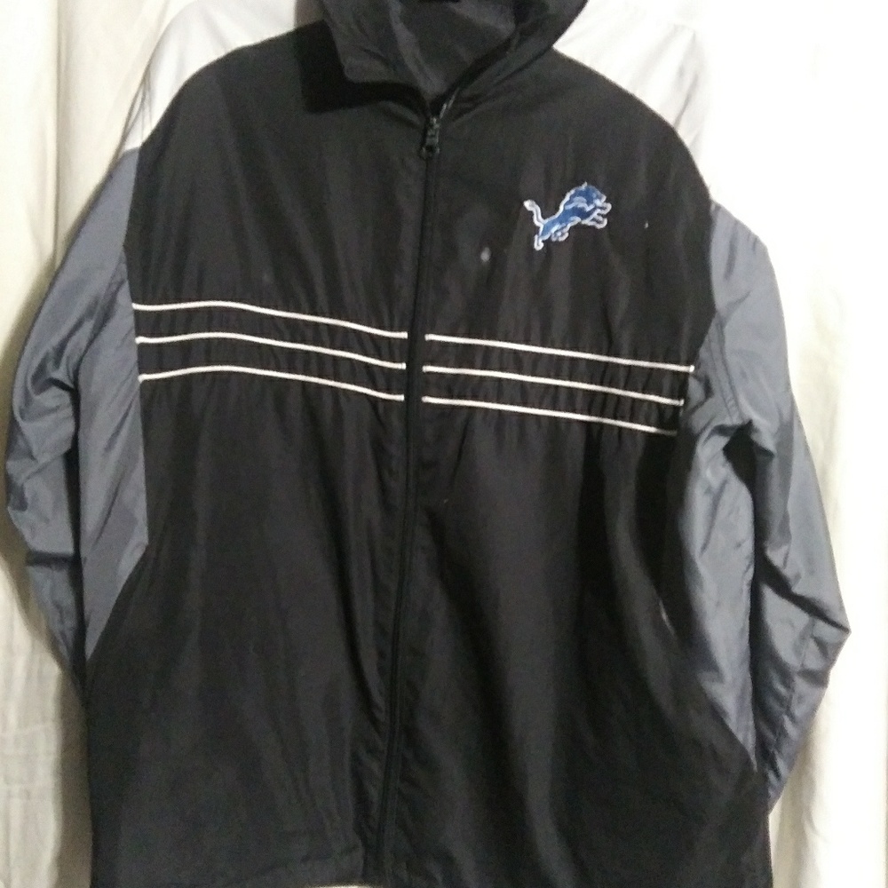 Large nfl lions light jacket